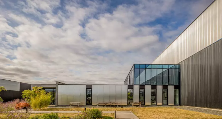 Rupteurs de pont thermique, boites d'attentes, accessoires. COHB est un industriel français spécialisé dans les solutions chantier.